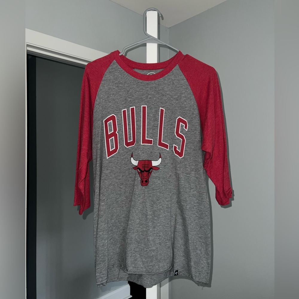 ‘47 Chicago Bulls 3/4 Length Sleeve Shirt